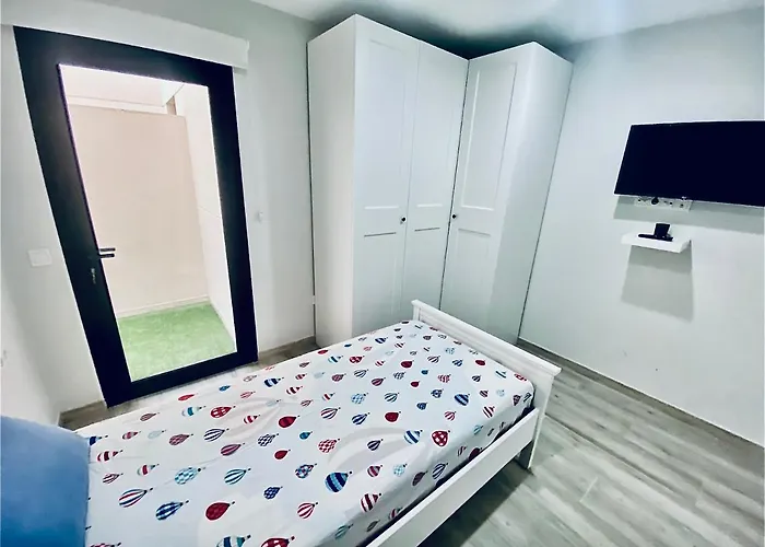 Diseno Y Comodidad En By 公寓