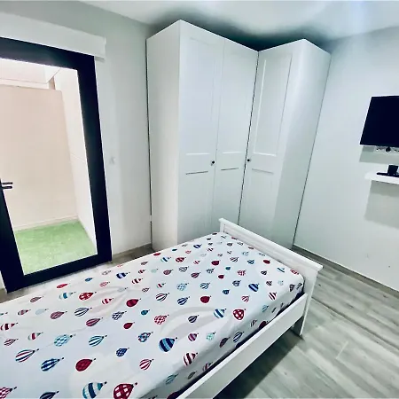 Diseno Y Comodidad En By 公寓